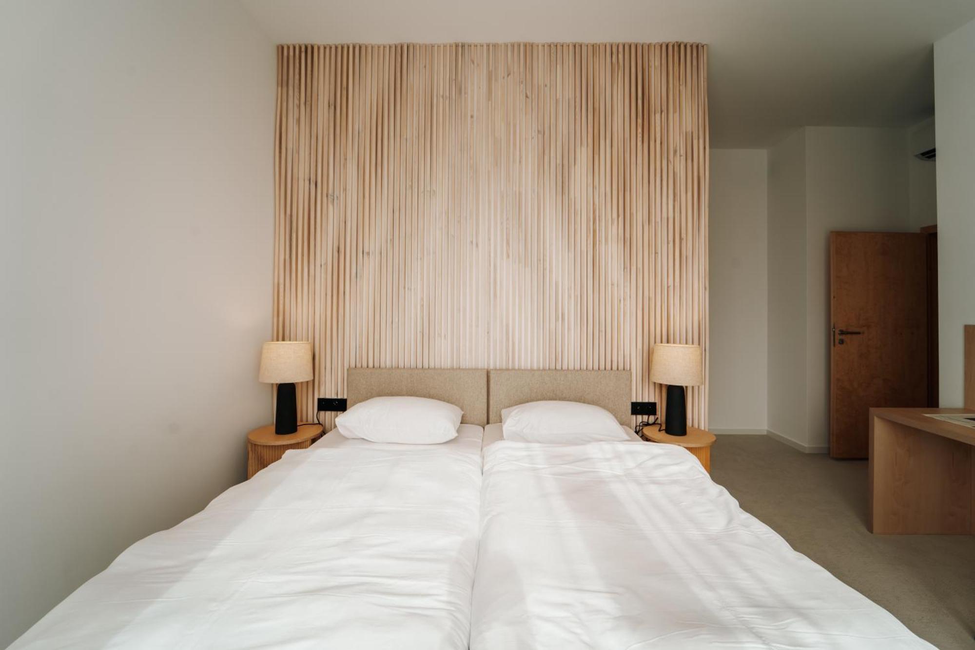 Arche Fabryka Samolotow W Mielnie Aparthotel Großmöllen