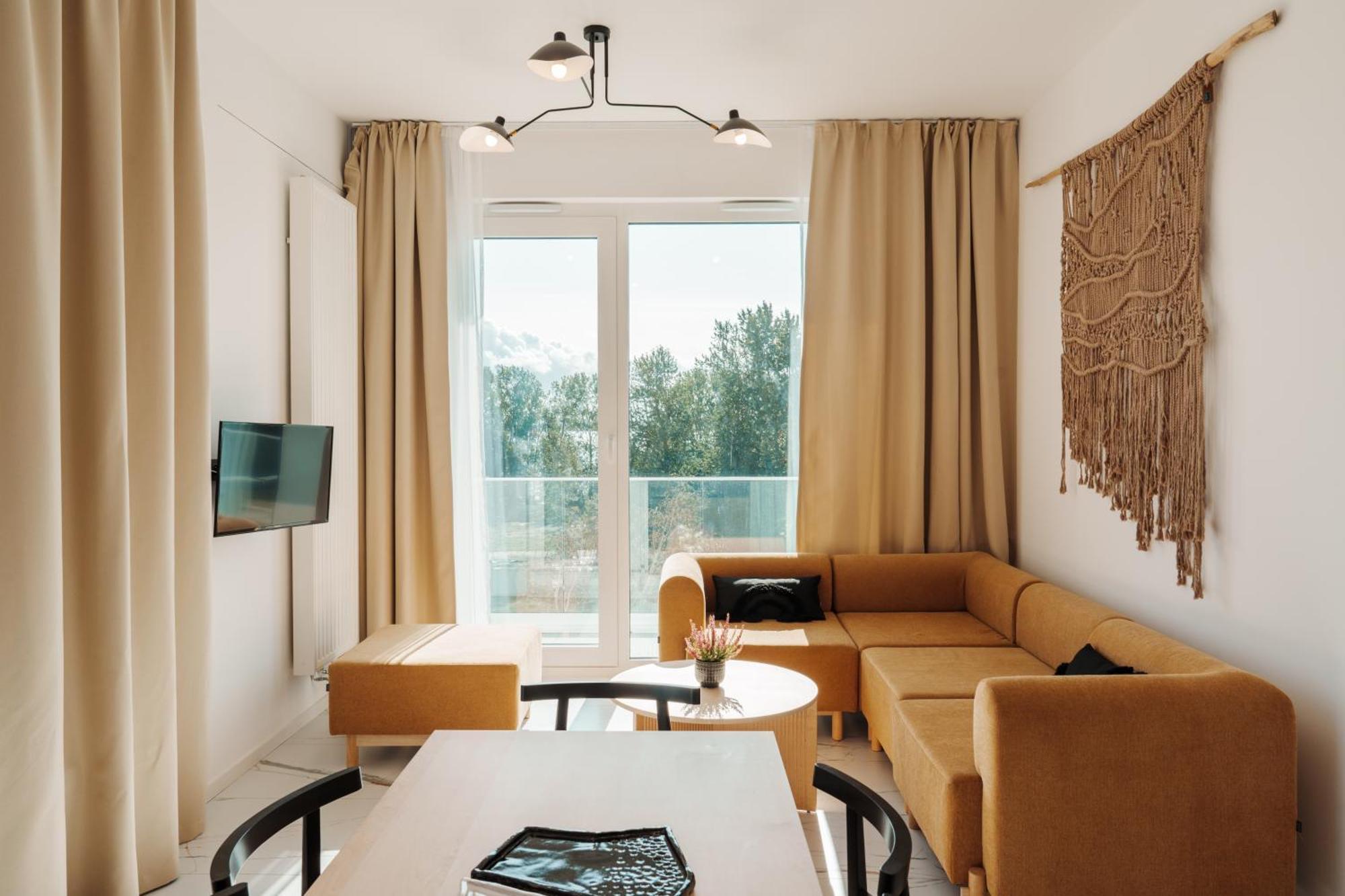 Aparthotel Arche Fabryka Samolotow W Mielnie Mielno (Koszalin)